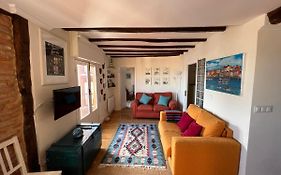 Izaro Eye Bermeo